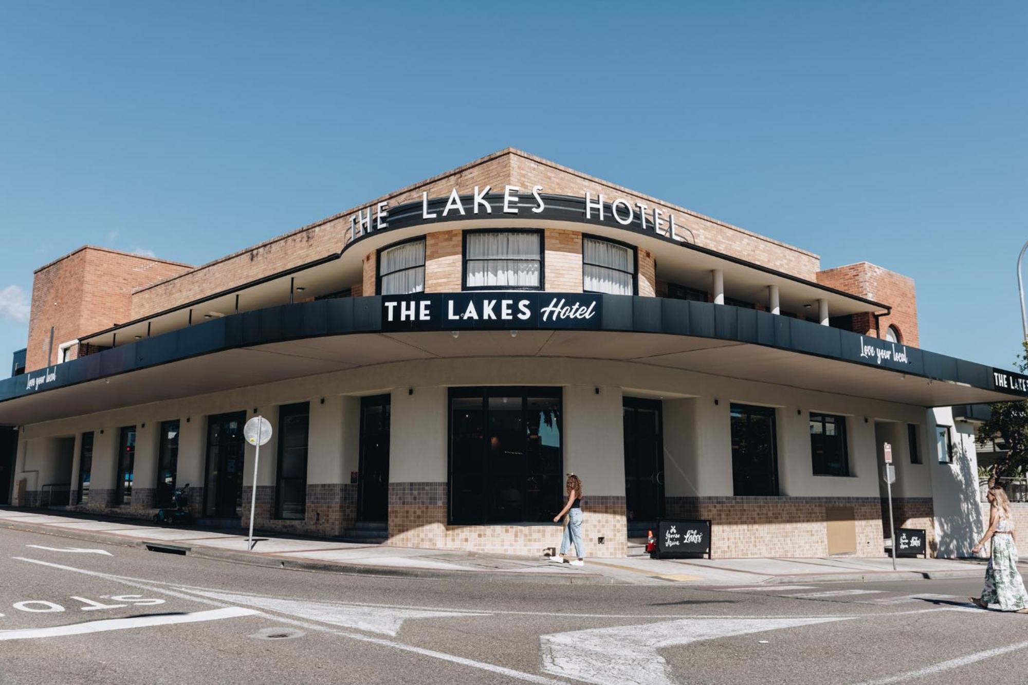 The Lakes Hotel Entrance Exteriér fotografie