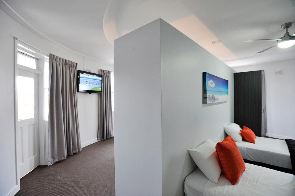 The Lakes Hotel Entrance Pokoj fotografie